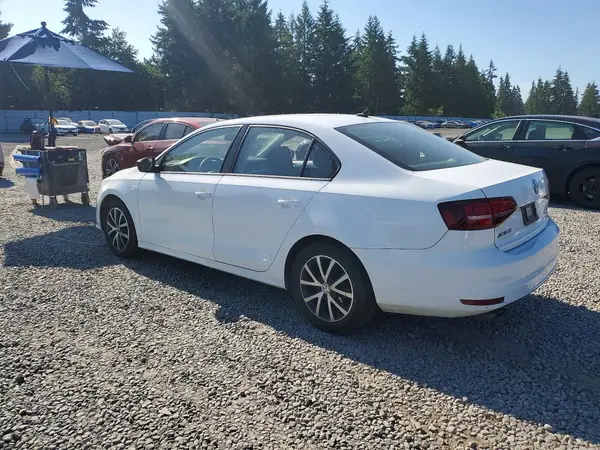 3VWD67AJ9GM219284 2016 VOLKSWAGEN JETTA - Image 2