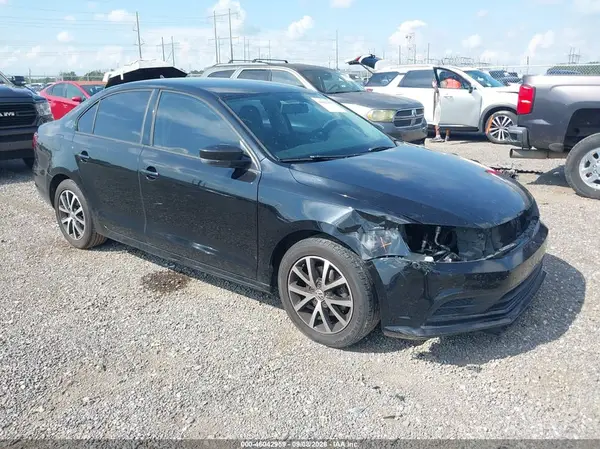 3VWD67AJ9GM224842 2016 VOLKSWAGEN JETTA - Image 1