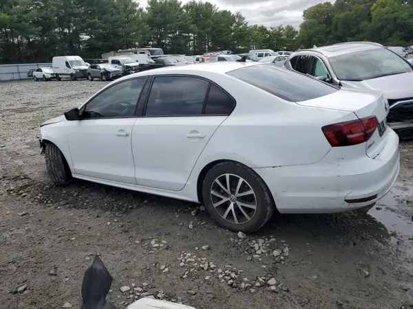 3VWD67AJ9GM238840 2016 VOLKSWAGEN JETTA - Image 2