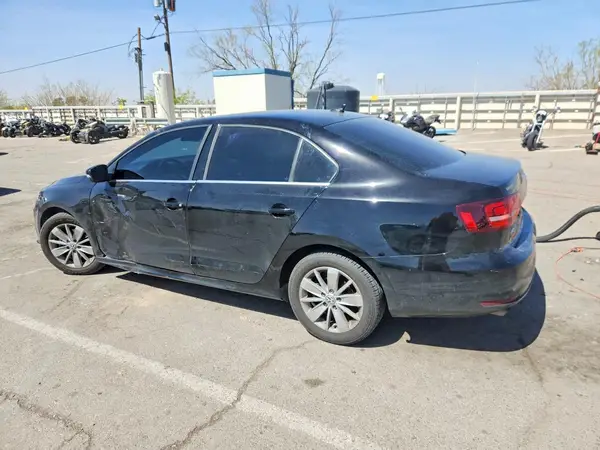3VWD67AJ9GM250941 2016 VOLKSWAGEN JETTA - Image 2
