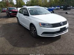 3VWD67AJ9GM256917 2016 VOLKSWAGEN JETTA