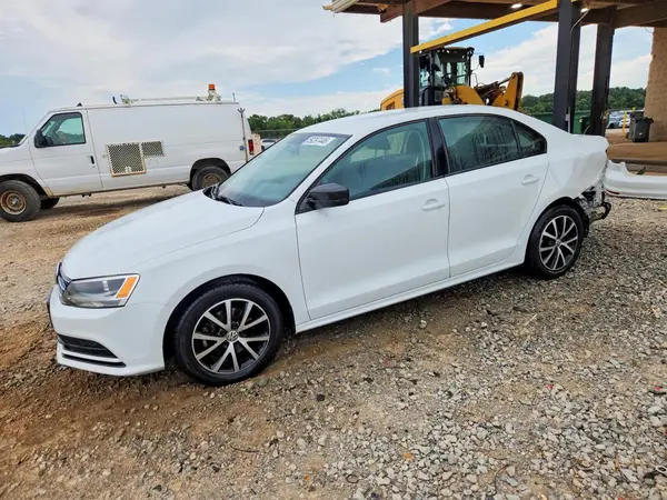 3VWD67AJ9GM261678 2016 VOLKSWAGEN JETTA - Image 1