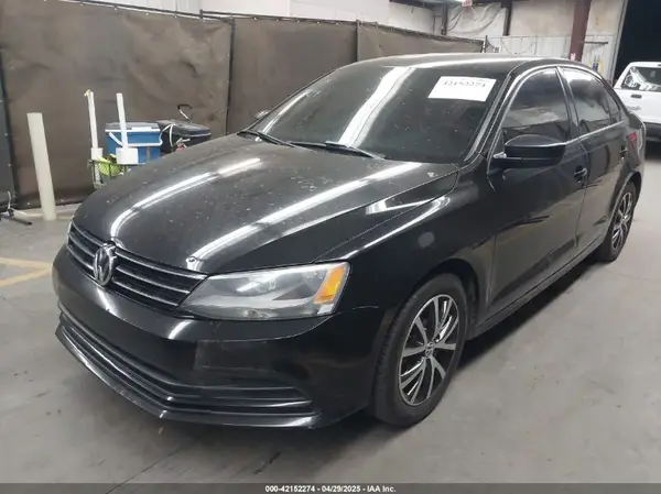 3VWD67AJ9GM261972 2016 VOLKSWAGEN JETTA - Image 2