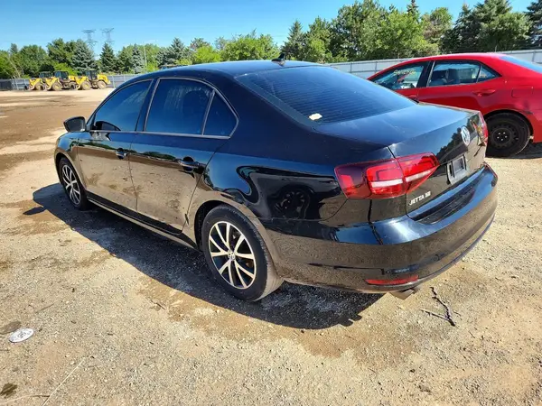 3VWD67AJ9GM289352 2016 VOLKSWAGEN JETTA - Image 2