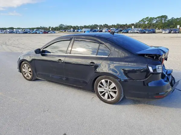 3VWD67AJ9GM297581 2016 VOLKSWAGEN JETTA - Image 2
