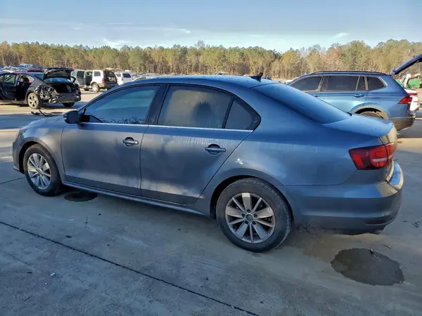 3VWD67AJ9GM312385 2016 VOLKSWAGEN JETTA - Image 2