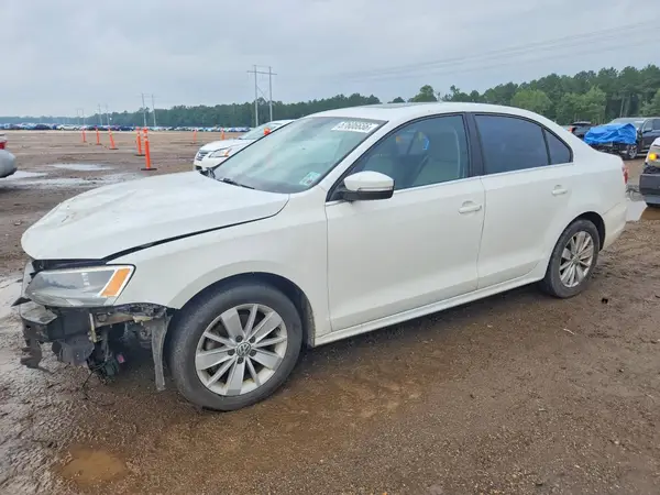3VWD67AJ9GM322947 2016 VOLKSWAGEN JETTA - Image 1