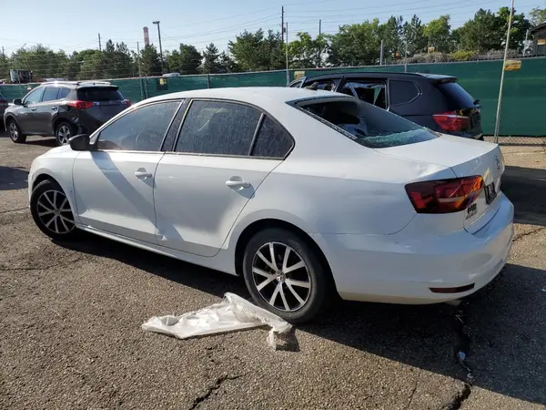 3VWD67AJ9GM346987 2016 VOLKSWAGEN JETTA - Image 2