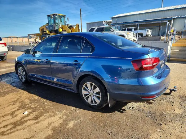 3VWD67AJ9GM352028 2016 VOLKSWAGEN JETTA - Image 2