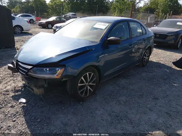 3VWD67AJ9GM357987 2016 VOLKSWAGEN JETTA - Image 2