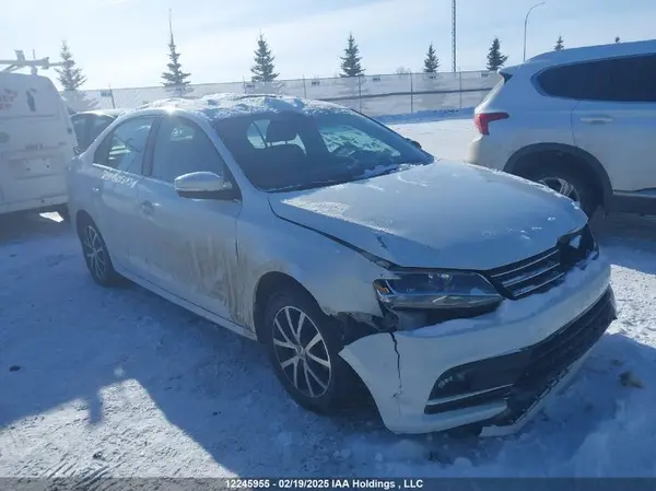 3VWD67AJ9GM361246 2016 VOLKSWAGEN JETTA - Image 1