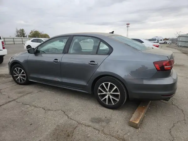 3VWD67AJ9GM366365 2016 VOLKSWAGEN JETTA - Image 2