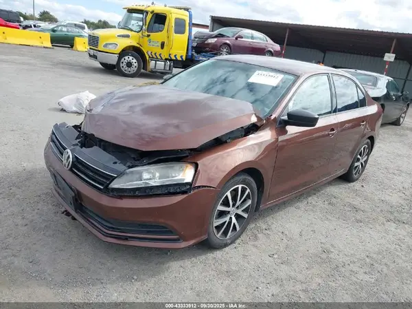 3VWD67AJ9GM369265 2016 VOLKSWAGEN JETTA - Image 2