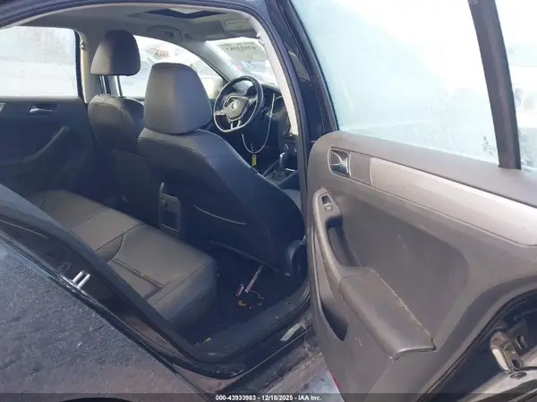 3VWD67AJ9GM393615 2016 VOLKSWAGEN JETTA - Image 8