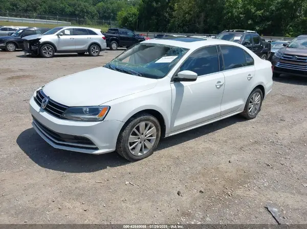 3VWD67AJ9GM406699 2016 VOLKSWAGEN JETTA - Image 2