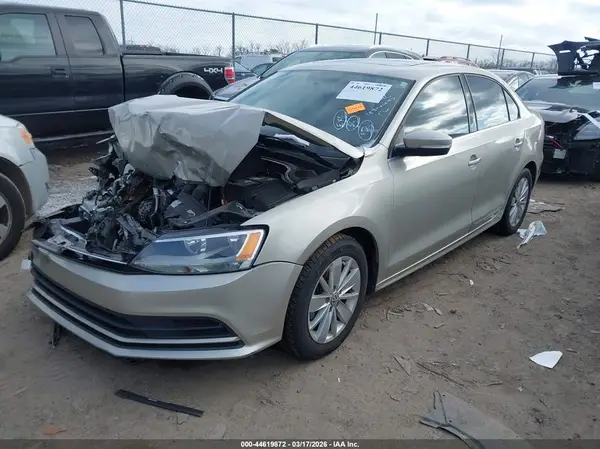 3VWD67AJXGM228303 2016 VOLKSWAGEN JETTA - Image 2