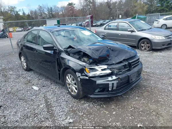 3VWD67AJXGM252844 2016 VOLKSWAGEN JETTA - Image 1