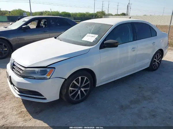 3VWD67AJXGM253556 2016 VOLKSWAGEN JETTA - Image 2