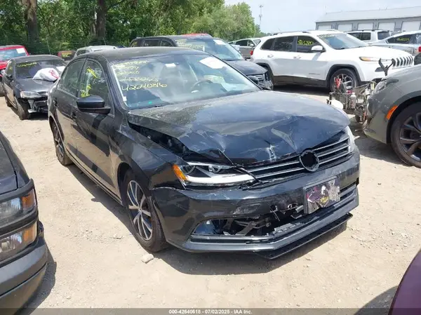 3VWD67AJXGM258045 2016 VOLKSWAGEN JETTA - Image 1