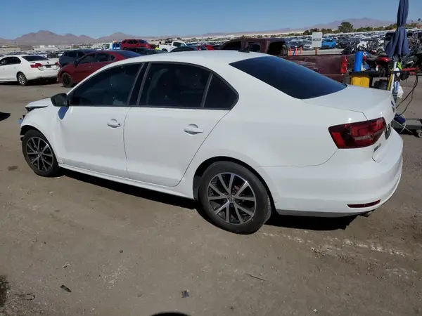 3VWD67AJXGM293510 2016 VOLKSWAGEN JETTA - Image 2