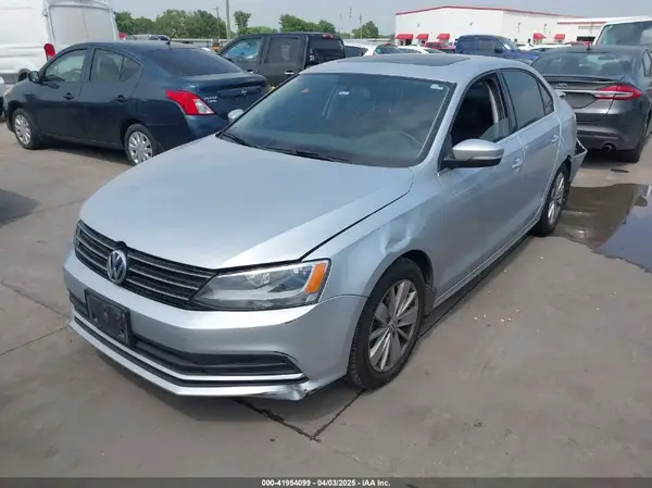 3VWD67AJXGM319278 2016 VOLKSWAGEN JETTA - Image 2