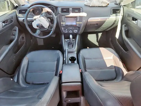 3VWD67AJXGM323752 2016 VOLKSWAGEN JETTA - Image 8