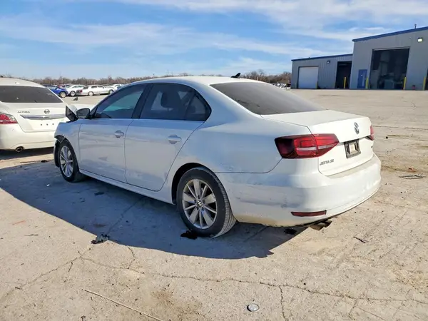 3VWD67AJXGM326599 2016 VOLKSWAGEN JETTA - Image 2