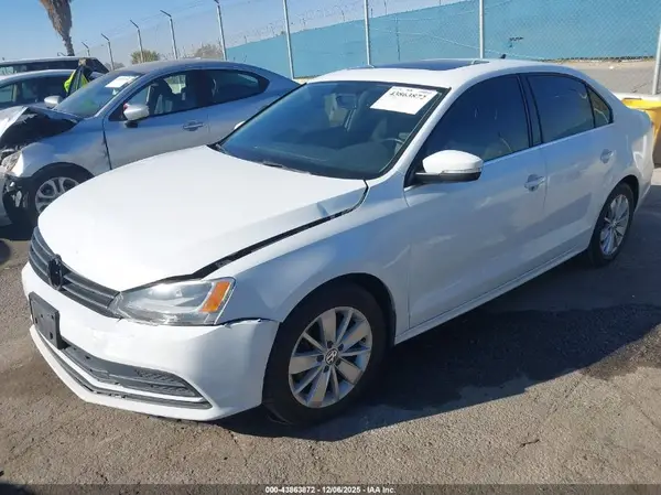 3VWD67AJXGM358520 2016 VOLKSWAGEN JETTA - Image 2