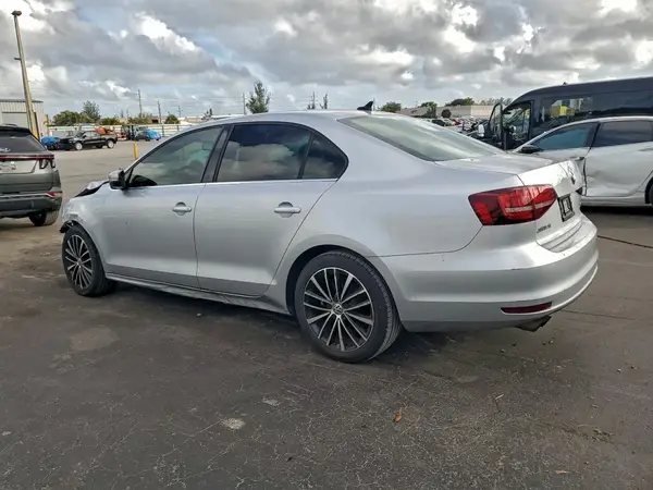 3VWD67AJXGM361255 2016 VOLKSWAGEN JETTA - Image 2