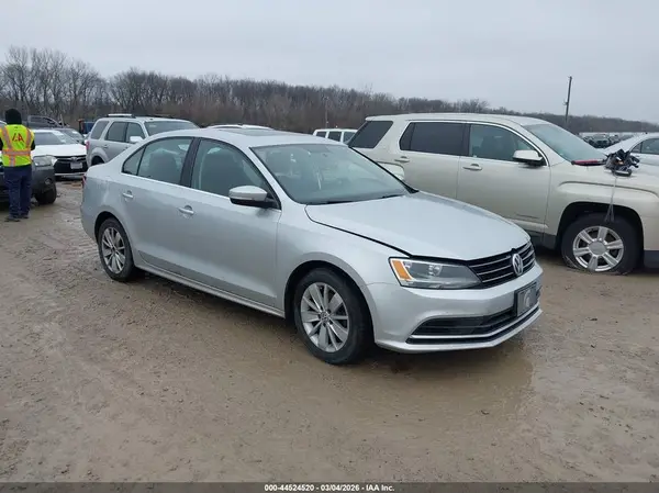3VWD67AJXGM364205 2016 VOLKSWAGEN JETTA - Image 1