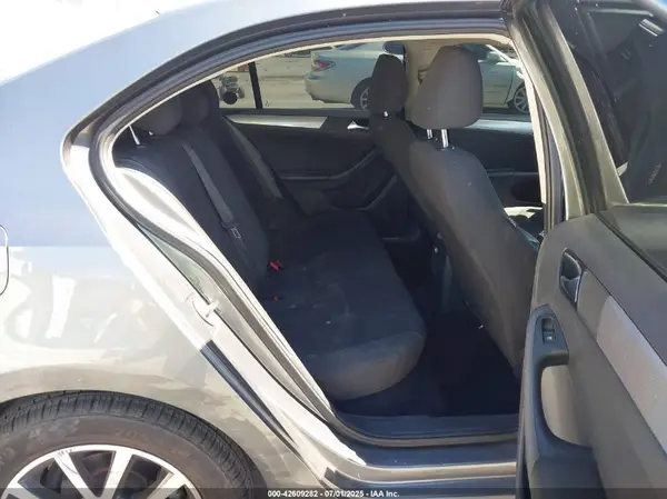 3VWD67AJXGM373745 2016 VOLKSWAGEN JETTA - Image 8