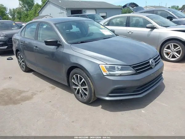 3VWD67AJXGM374037 2016 VOLKSWAGEN JETTA - Image 1