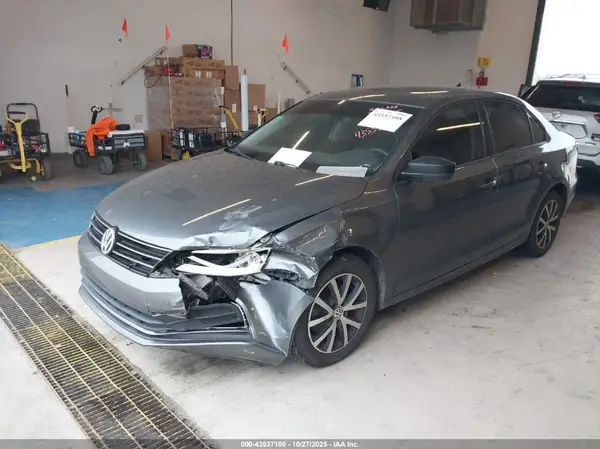 3VWD67AJXGM410826 2016 VOLKSWAGEN JETTA - Image 2