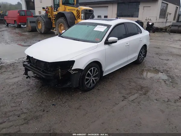 3VWDB7AJ0HM201561 2017 VOLKSWAGEN JETTA - Image 2