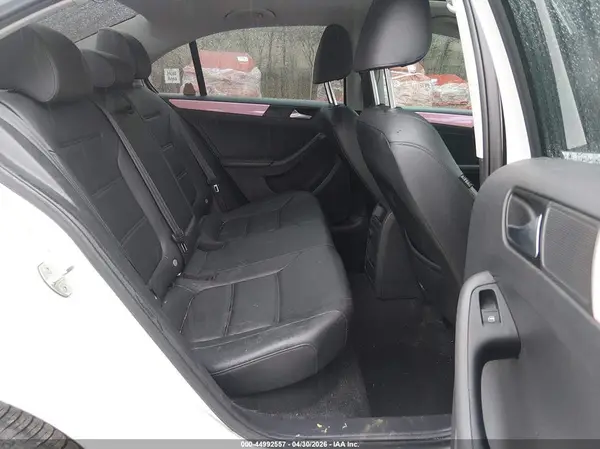 3VWDB7AJ0HM201561 2017 VOLKSWAGEN JETTA - Image 8