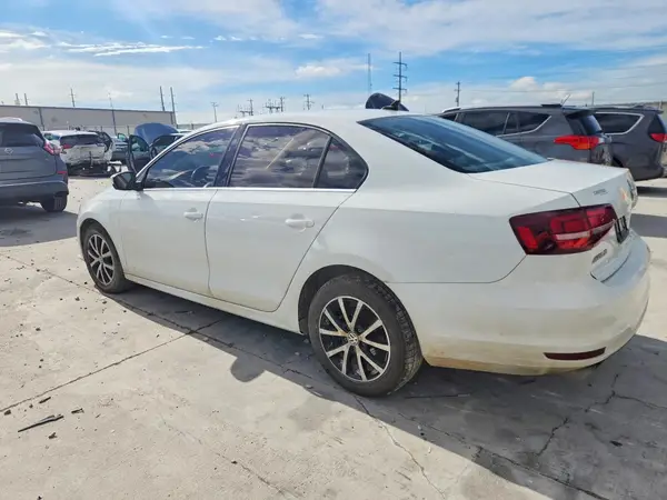 3VWDB7AJ0HM207456 2017 VOLKSWAGEN JETTA - Image 2