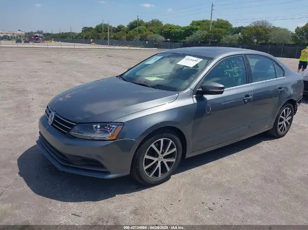 3VWDB7AJ0HM230218 2017 VOLKSWAGEN JETTA - Image 2