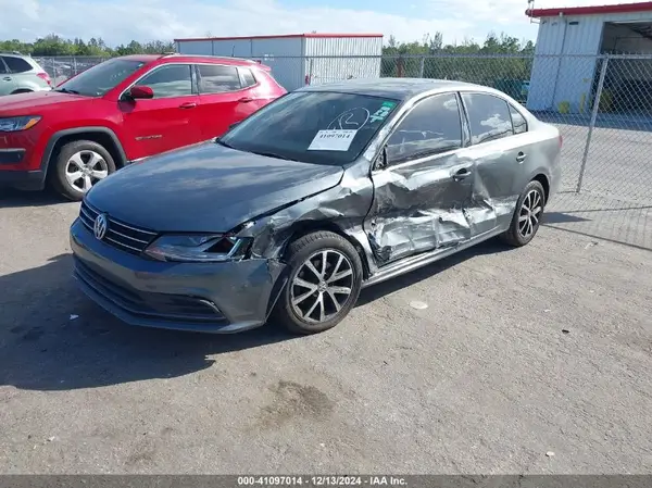 3VWDB7AJ0HM238609 2017 VOLKSWAGEN JETTA - Image 2