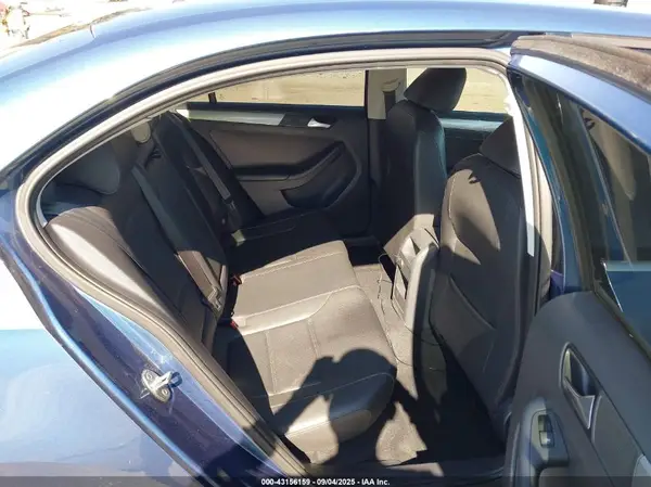 3VWDB7AJ0HM257273 2017 VOLKSWAGEN JETTA - Image 8