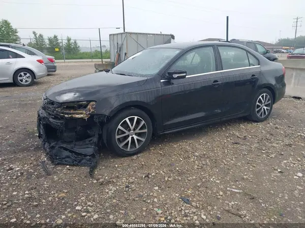 3VWDB7AJ0HM259850 2017 VOLKSWAGEN JETTA - Image 2