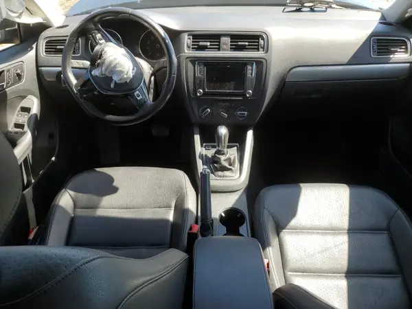 3VWDB7AJ0HM264403 2017 VOLKSWAGEN JETTA - Image 8