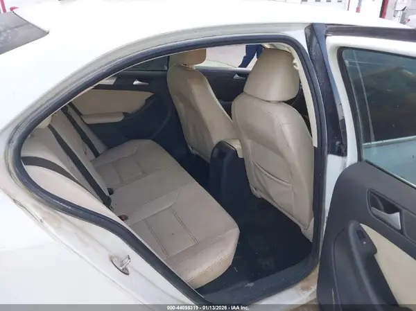3VWDB7AJ0HM266197 2017 VOLKSWAGEN JETTA - Image 8