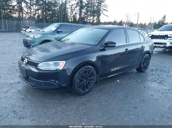 3VWDB7AJ0HM270864 2017 VOLKSWAGEN JETTA - Image 2