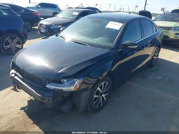3VWDB7AJ0HM281718 2017 VOLKSWAGEN JETTA - Image 2