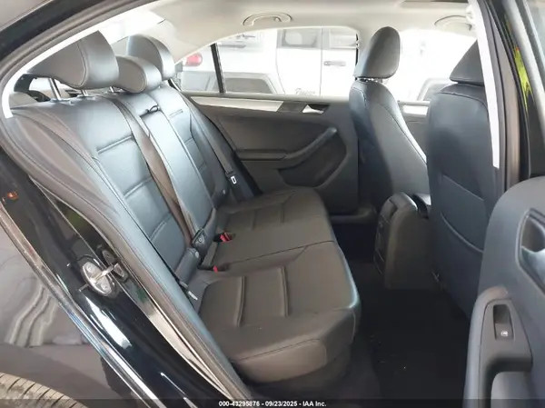 3VWDB7AJ0HM287101 2017 VOLKSWAGEN JETTA - Image 8