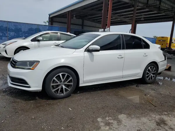 3VWDB7AJ0HM290421 2017 VOLKSWAGEN JETTA - Image 1