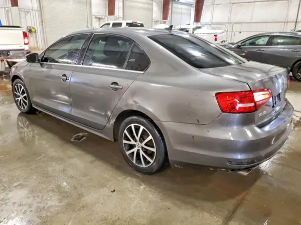 3VWDB7AJ0HM293285 2017 VOLKSWAGEN JETTA - Image 2