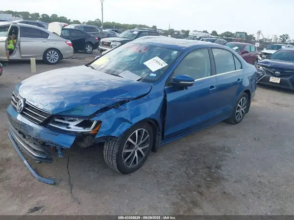 3VWDB7AJ0HM297577 2017 VOLKSWAGEN JETTA - Image 2