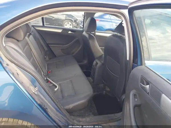 3VWDB7AJ0HM297577 2017 VOLKSWAGEN JETTA - Image 8