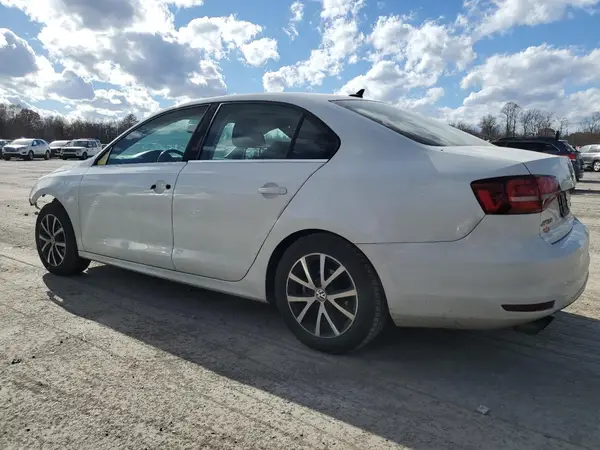 3VWDB7AJ0HM306505 2017 VOLKSWAGEN JETTA - Image 2